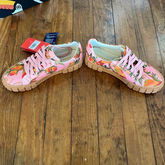 Awesome farm rio sneakers. Never worn - Picture 3 of 5